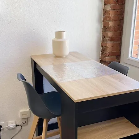 Superbe Studio, Neuf, St Cyprien