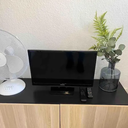 Superbe Studio, Neuf, St Cyprien