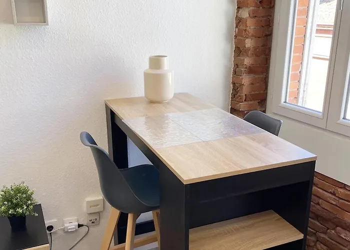 Superbe Studio, Neuf, St Cyprien