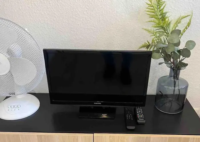 Superbe Studio, Neuf, St Cyprien